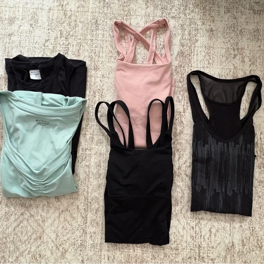 Bundle of 3 Lululemon & 2 Athleta workout tops - Picture 8 of 9